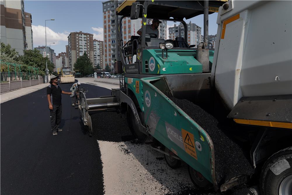 Melikgazi Belediyesi İldem Fatih Mahallesi’nde Yolu Yeniledi Melikgazi Belediyesi İldem Fatih Mahallesi’nde Yolu Yeniledi