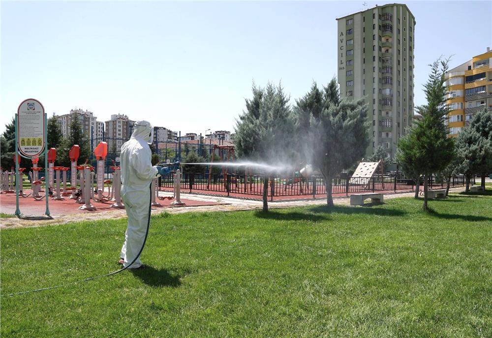 Melikgazi Belediyesinden Yoğun Yaz İlaçlaması Melikgazi Belediyesinden Yoğun Yaz İlaçlaması