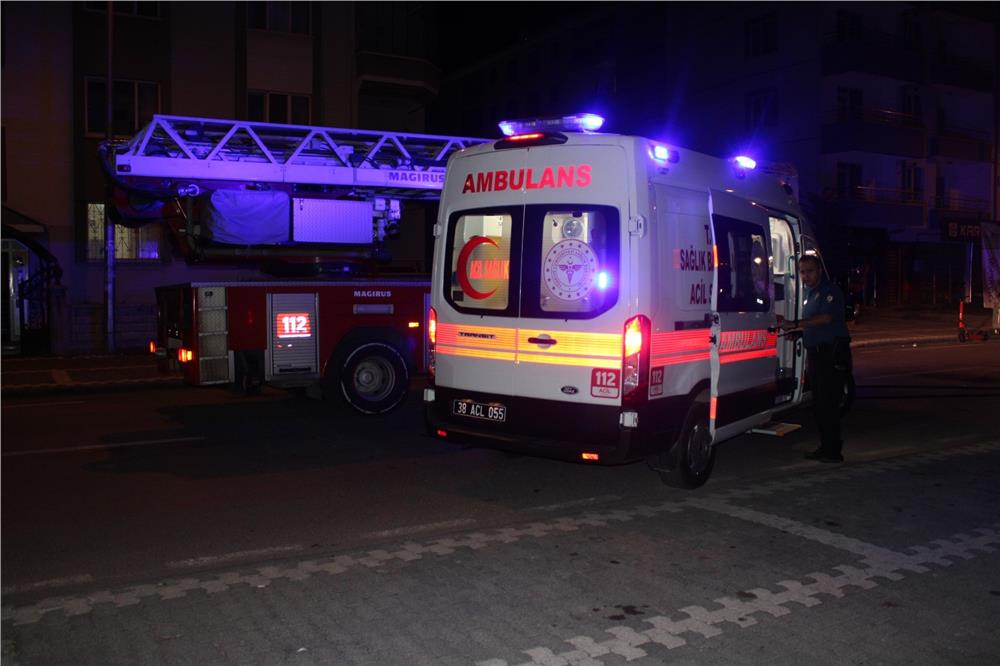 Polisin dikkati faciayı önledi... Yatarken içtiği sigara sonu oluyordu