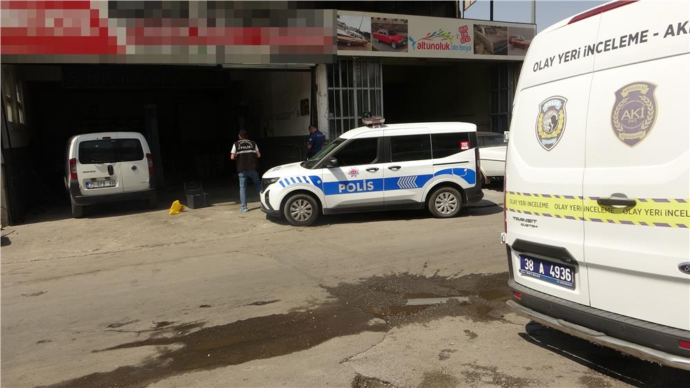 Su İçmek İçin Girdiği İş Yerinde Silahla Yaralandı Su İçmek İçin Girdiği İş Yerinde Silahla Yaralandı