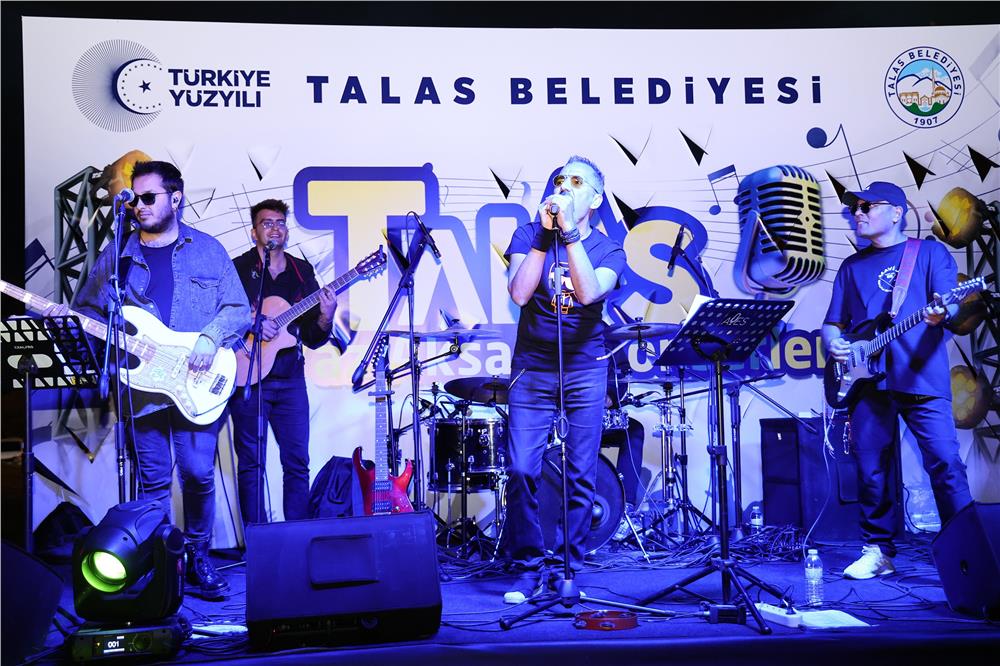 Talas Belediyesi'nden Zafer Haftası'na görkemli kutlama