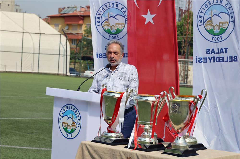 Talas'ta yaz spor okulu görkemli finalle tamamlandı Talas'ta yaz spor okulu görkemli finalle tamamlandı