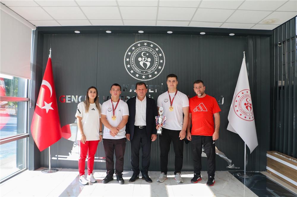 Türkiye Halter Şampiyonası’ndan Kayseri’ye 2 Altın Madalya
