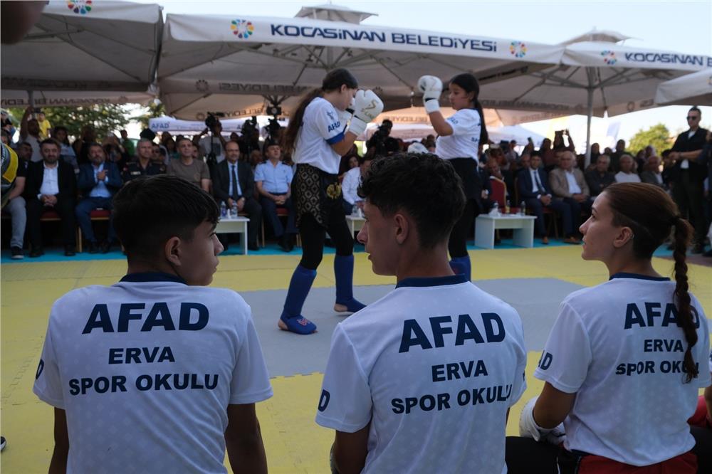 Vali Çiçek: Erva, bir annenin feryatla yakama yapışmasıyla başladı