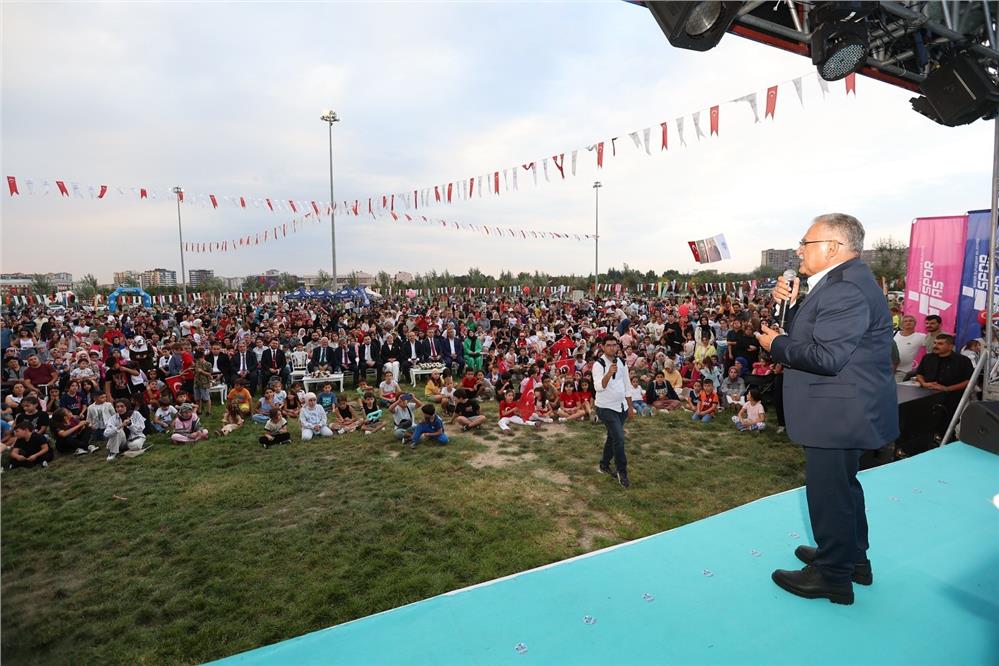 Yaz Spor Okulları Kapanış Programı yapıldı Yaz Spor Okulları Kapanış Programı yapıldı