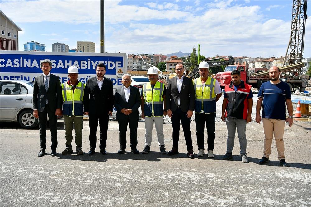 Başkan Büyükkılıç ile Başkan Okandan, Sahabiye Projesi 2. Etap çalışmalarını inceledi Başkan Büyükkılıç ile Başkan Okandan, Sahabiye Projesi 2. Etap çalışmalarını inceledi