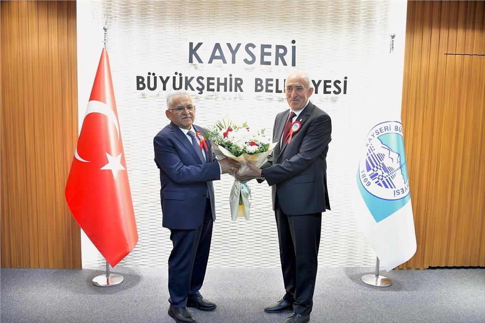 Başkan Büyükkılıç’tan Ahilik Haftası Mesajı: Kayseri Esnaf Şehridir Başkan Büyükkılıç’tan Ahilik Haftası Mesajı: Kayseri Esnaf Şehridir