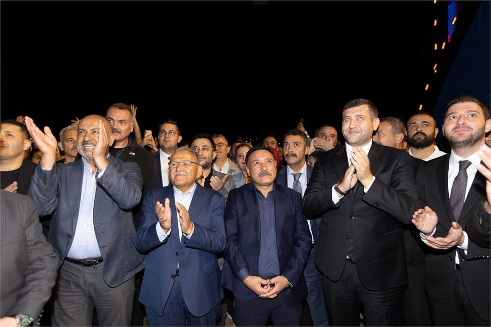 Büyükkılıç’tan ‘Türkiye Kültür Yolu Festivali’ teşekkürü Büyükkılıç’tan ‘Türkiye Kültür Yolu Festivali’ teşekkürü