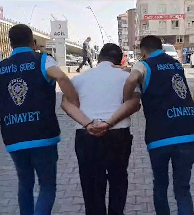 Cinayet zanlıları tutuklandı Cinayet zanlıları tutuklandı