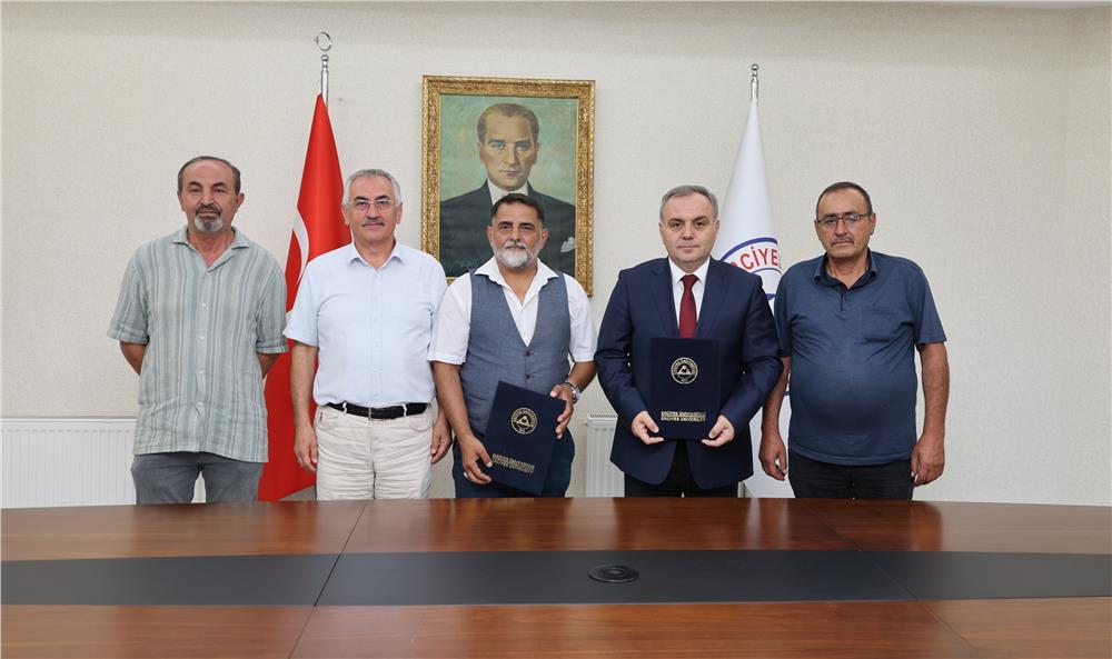 ERÜ Oğuz Boyları Sempozyumu’na destek verecek ERÜ Oğuz Boyları Sempozyumu’na destek verecek