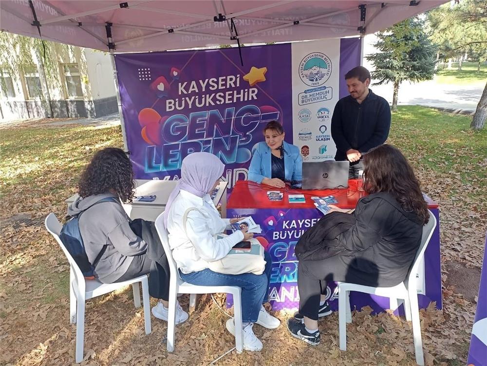 Genç Dostu Şehir, büyükşehir ile öğrencileri kucaklıyor Genç Dostu Şehir, büyükşehir ile öğrencileri kucaklıyor