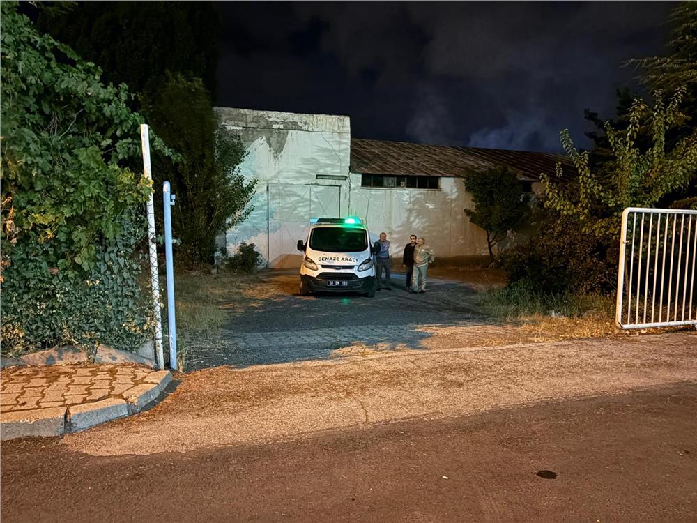İş adamı ofisinde ölü bulundu