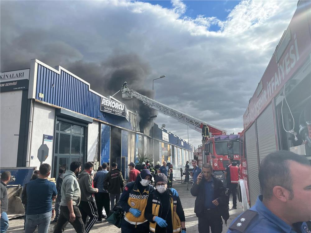 Kocasinan’da Mobilya Atölyesinde Yangın