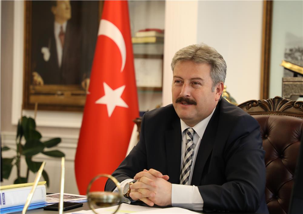 Melikgazi Belediyesi'nden 5 bin öğrenciye çanta ve kırtasiye desteği Melikgazi Belediyesi'nden 5 bin öğrenciye çanta ve kırtasiye desteği