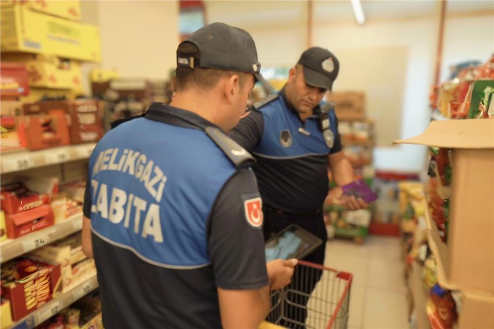 Melikgazi Belediyesi’nden Market Ve Fırınlara Sıkı Denetim