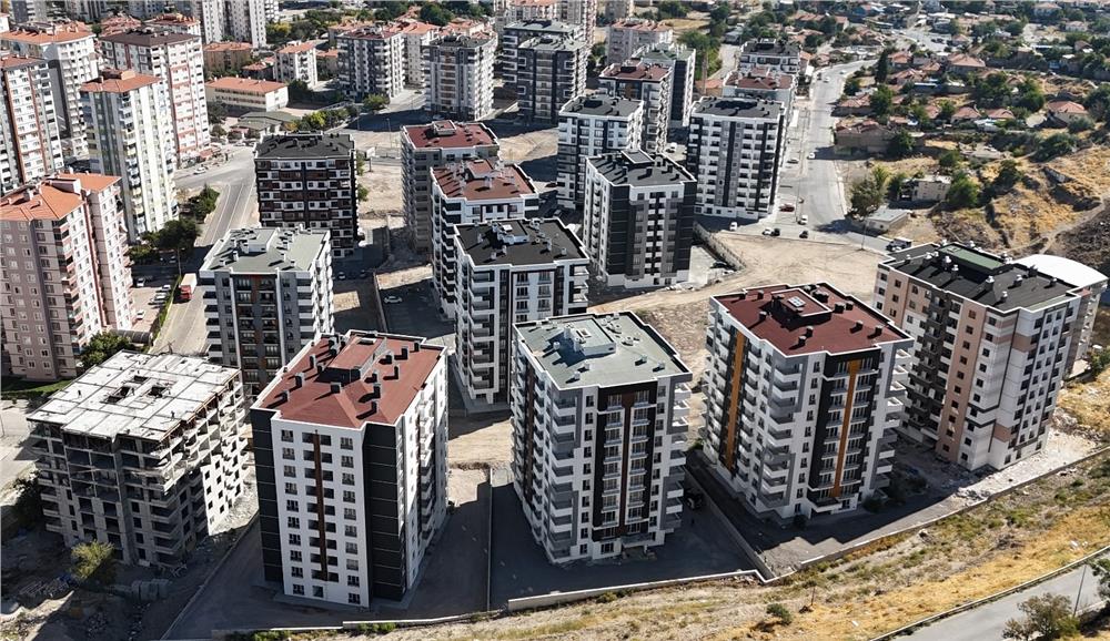 Melikgazi’de 300 Dairelik Kentsel Dönüşüm Konutları Teslim Ediliyor