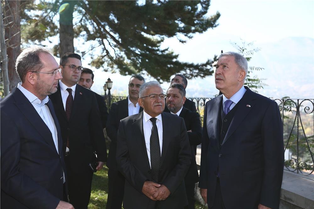 Akar ve Büyükkılıç’tan ‘birlik, dayanışma, eğitim’ odaklı ziyaretler Akar ve Büyükkılıç’tan ‘birlik, dayanışma, eğitim’ odaklı ziyaretler