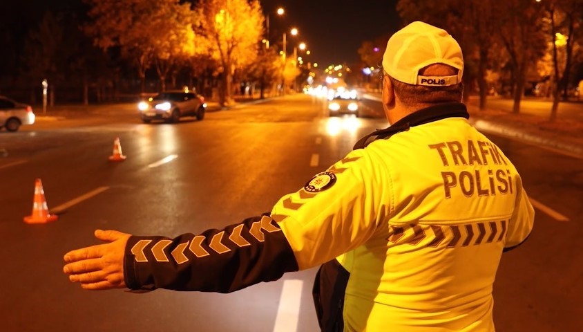 Aranan 45 kişi yakalandı Aranan 45 kişi yakalandı