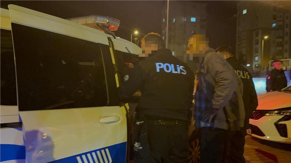 Babadan, polisten kaçan oğluna sert tepki Babadan, polisten kaçan oğluna sert tepki