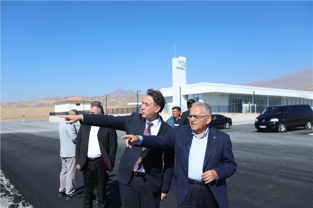 Başkan Büyükkılıç: 100 Milyon Liralık Develi Terminali İlçemize Yakıştı Başkan Büyükkılıç: 100 Milyon Liralık Develi Terminali İlçemize Yakıştı
