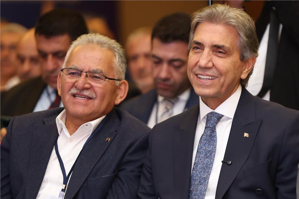 Başkan Büyükkılıç, Yerel Yönetimler İstişare Ve Değerlendirme Toplantısı’na Katıldı Başkan Büyükkılıç, Yerel Yönetimler İstişare Ve Değerlendirme Toplantısı’na Katıldı