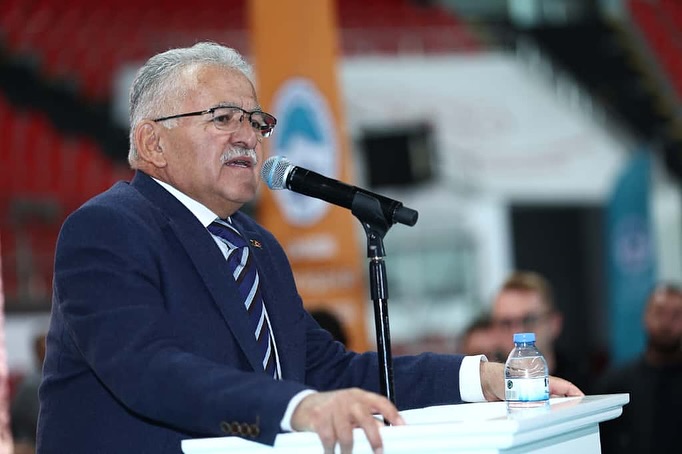 Başkan Büyükkılıç’tan 19 Ekim Muhtarlar Günü’nde Birlik Ve Dayanışma Mesajı Başkan Büyükkılıç’tan 19 Ekim Muhtarlar Günü’nde Birlik Ve Dayanışma Mesajı