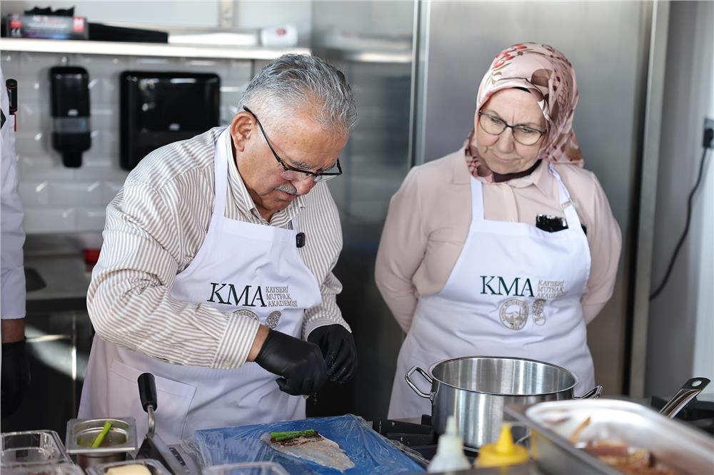 Başkan Büyükkılıç’tan davet: Kayseri’de ‘gastronomi’ zamanı Başkan Büyükkılıç’tan davet: Kayseri’de ‘gastronomi’ zamanı