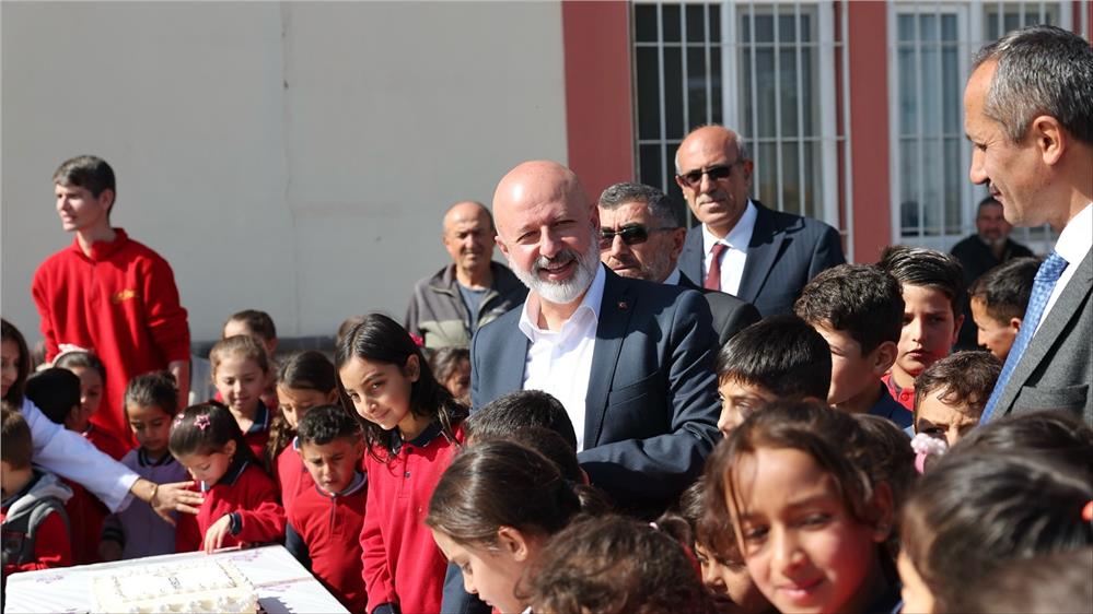 Başkan Çolakbayrakdar: Mutlu Çocuklar, Güçlü Ve Büyük Türkiye’nin Teminatıdır Başkan Çolakbayrakdar: Mutlu Çocuklar, Güçlü Ve Büyük Türkiye’nin Teminatıdır