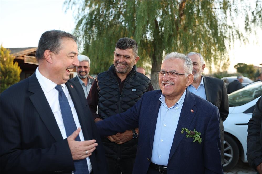 Büyükşehirden Sultan Sazlığı’nda turizm ve altyapı yatırımları: Başkan Büyükkılıç sahada Büyükşehirden Sultan Sazlığı’nda turizm ve altyapı yatırımları: Başkan Büyükkılıç sahada