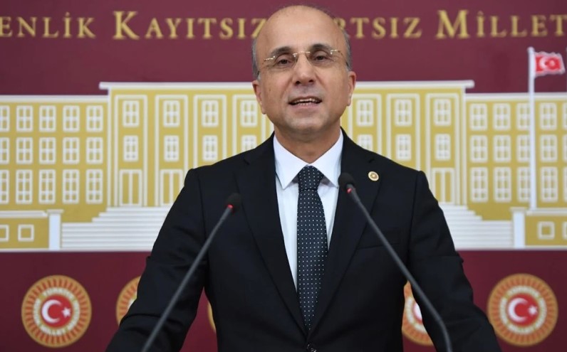 CHP’li Aşkın Genç: TCDD Yatırım Değil Borç Taşıyor CHP’li Aşkın Genç: TCDD Yatırım Değil Borç Taşıyor