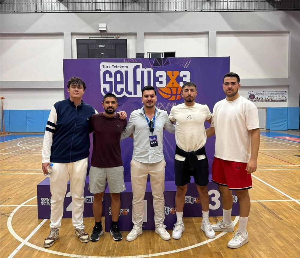 ERÜ, 3x3 turnuvasında Türkiye ikincisi oldu ERÜ, 3x3 turnuvasında Türkiye ikincisi oldu