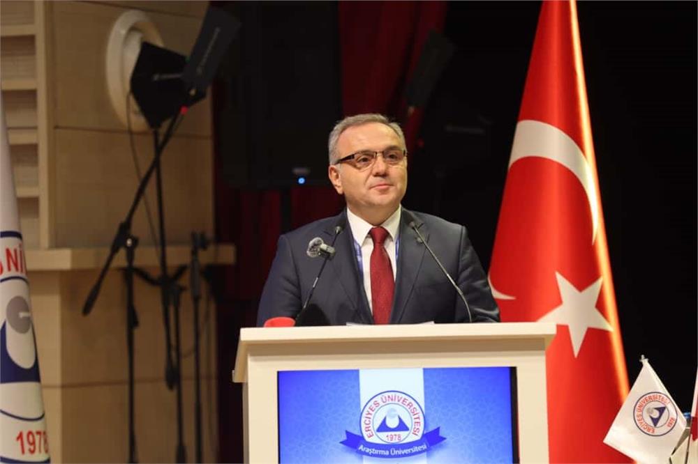 ERÜ'nun 40 yıllık mezunları buluştu