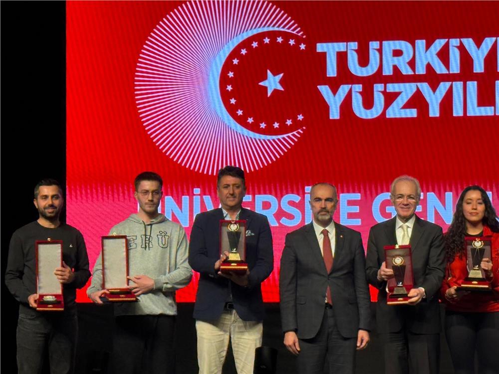 ERÜ’ye FISU’dan üç ödül birden ERÜ’ye FISU’dan üç ödül birden