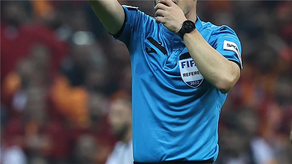 Kayseri bölgesinden 3 hakem 'bahis' sebebiyle PFDK'ya sevk edildi Kayseri bölgesinden 3 hakem 'bahis' sebebiyle PFDK'ya sevk edildi