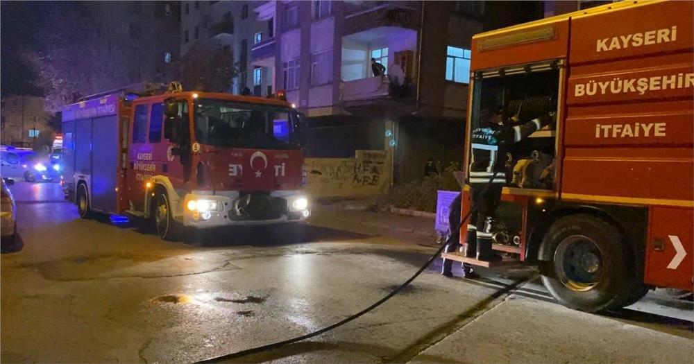 Kayseri’de bodrum katında yangın: 4 çocuk dumandan etkilendi Kayseri’de bodrum katında yangın: 4 çocuk dumandan etkilendi
