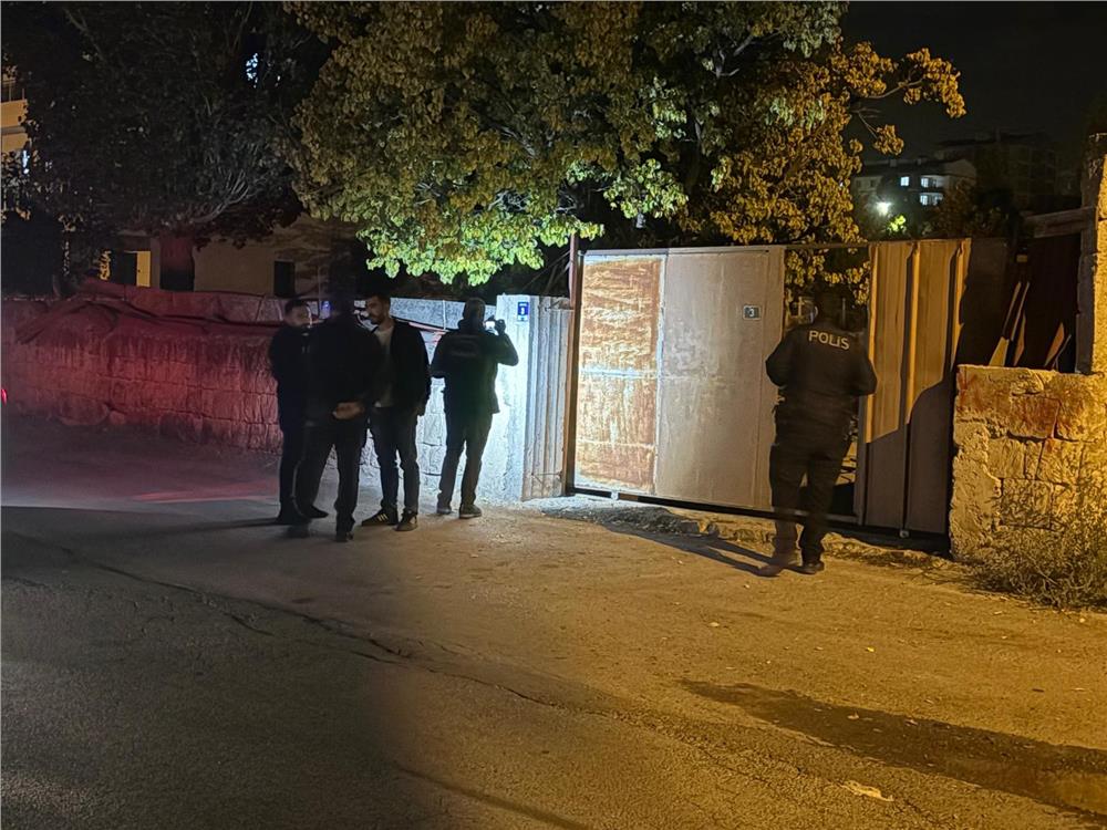 Kayseri'de dayı yeğenini bıçakladı: 1 yaralı Kayseri'de dayı yeğenini bıçakladı: 1 yaralı