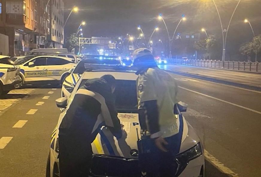 Kayseri’de kural ihlali yapan 3 araca 56 bin TL para cezası Kayseri’de kural ihlali yapan 3 araca 56 bin TL para cezası