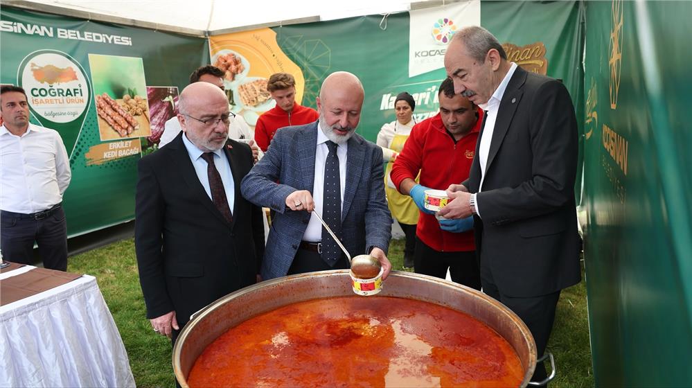 Kocasinan’dan Gastronomi Günleri’nde Kayseri Lezzetleri Çıkarması Kocasinan’dan Gastronomi Günleri’nde Kayseri Lezzetleri Çıkarması