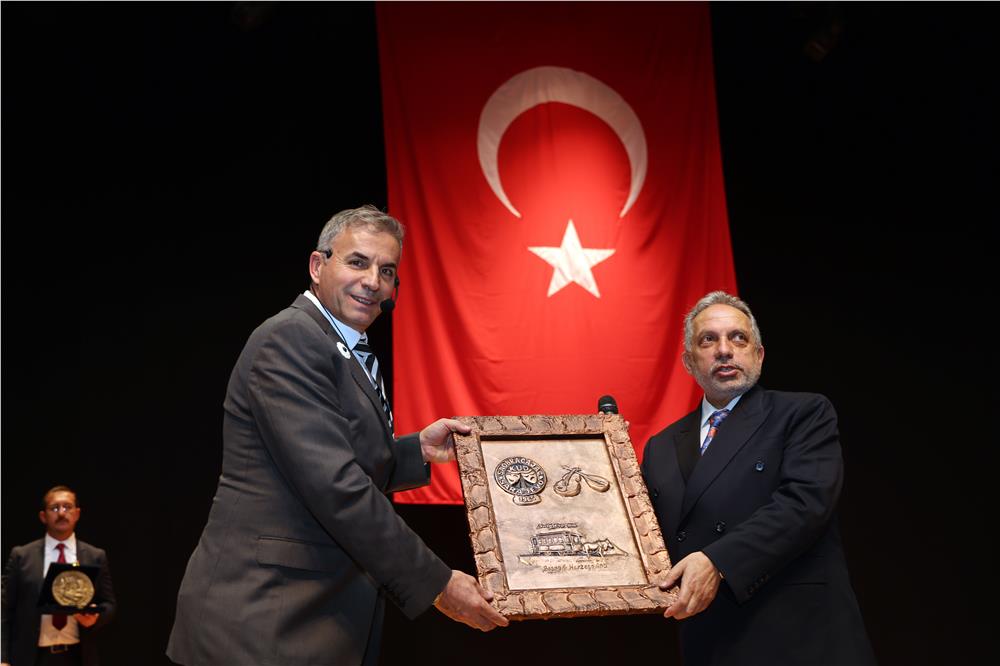 Mustafa Yalçın başkanımızı klonlamak istiyorum Mustafa Yalçın başkanımızı klonlamak istiyorum