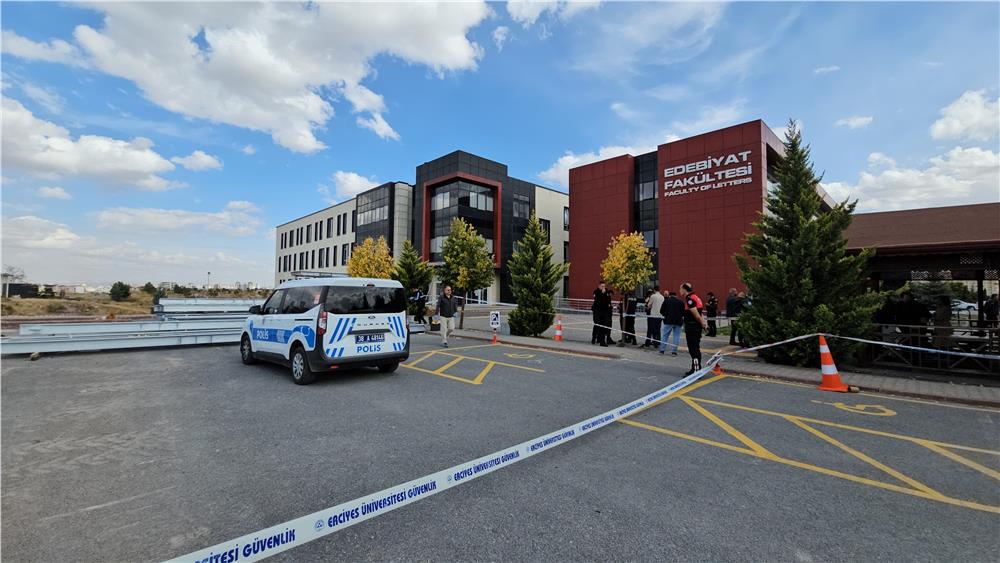 Polisin dikkati, katili yakalattı Polisin dikkati, katili yakalattı