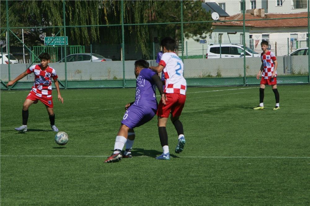 Sindelhöyükspor deplasmanda kazandı Sindelhöyükspor deplasmanda kazandı