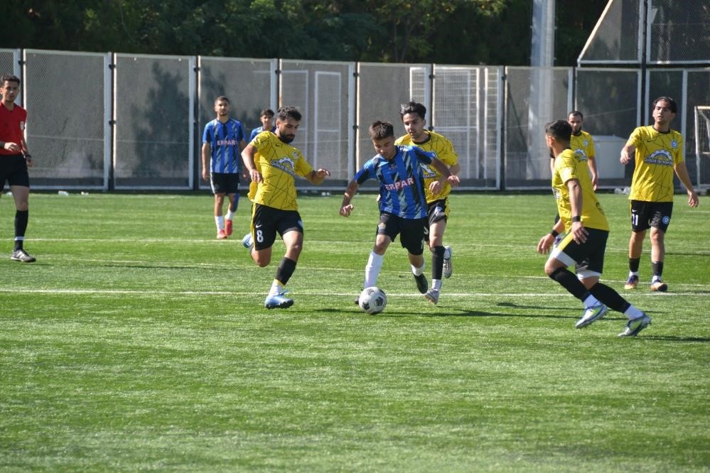 Süper Amatör Küme’de 4. Hafta Gol Yağmuruyla Tamamlandı Süper Amatör Küme’de 4. Hafta Gol Yağmuruyla Tamamlandı