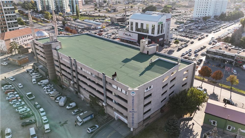 Tacettin Katlı Otoparkı’nın Çatı Onarımı Tamamlandı