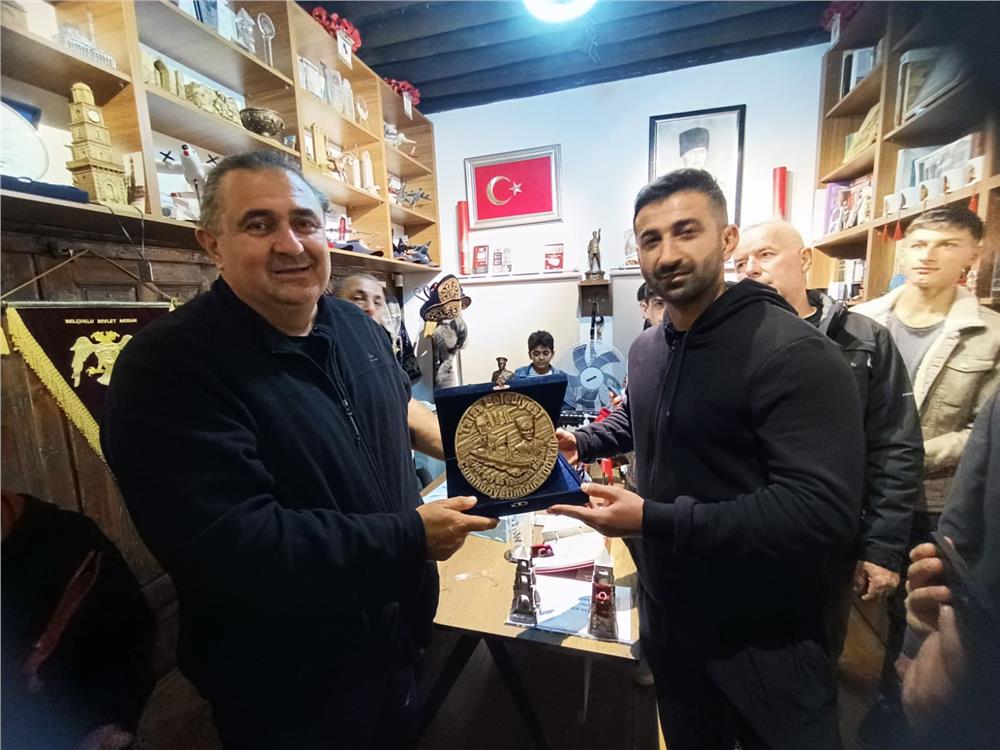 Talas’taki Çanakkale’den Cumhuriyet’e 100. Yıl Müzesi” 200 Binincı Ziyaretçisini Ağırladı Talas’taki Çanakkale’den Cumhuriyet’e 100. Yıl Müzesi” 200 Binincı Ziyaretçisini Ağırladı