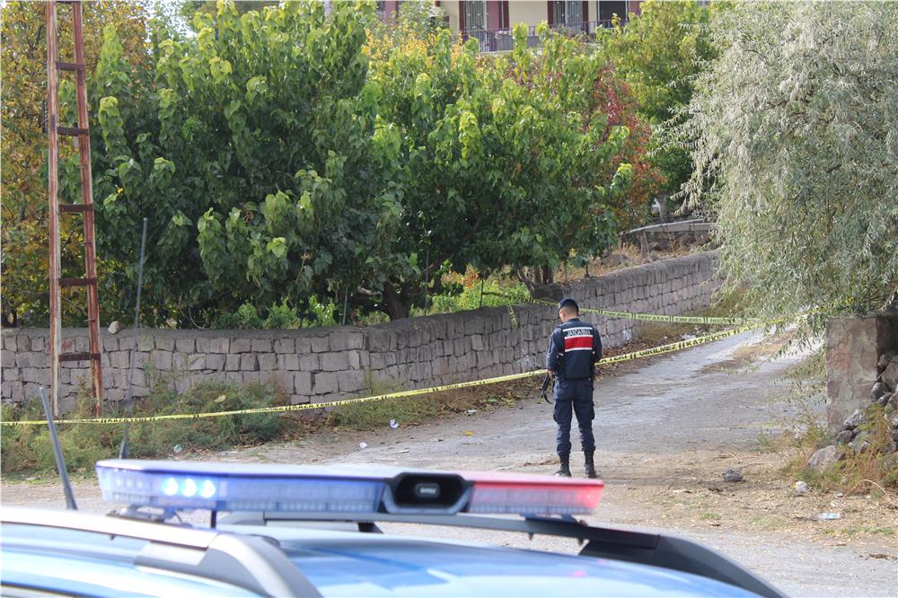 Tüfekle vurulan şahıs yaralandı Tüfekle vurulan şahıs yaralandı