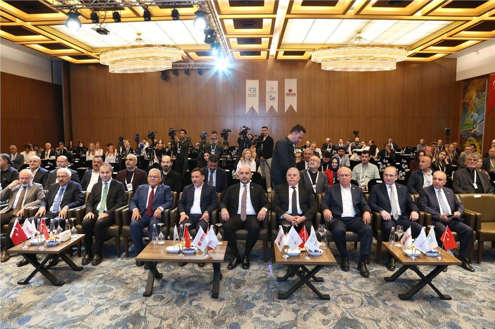 Vali Çiçek: Kayseri olarak hayvancılıkta ilk 10’dayız Vali Çiçek: Kayseri olarak hayvancılıkta ilk 10’dayız