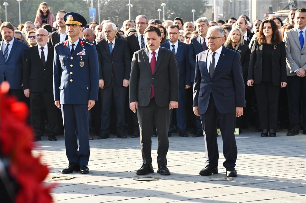 Atatürk, ebediyete irtihal edişinin 87. yılında Kayseri'de saygıyla anıldı
