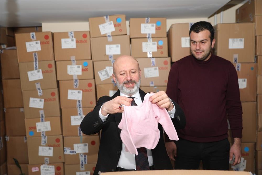 Başkan Çolakbayrakdar: Her eve, her gönüle dokunan hizmetlerle örnek oluyoruz