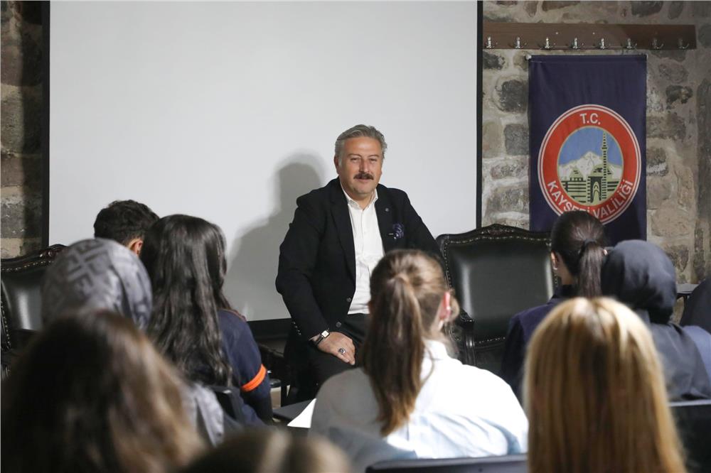 Başkan Palancıoğlu; Mektep Melikgazi öğrencileri ile bir araya geldi