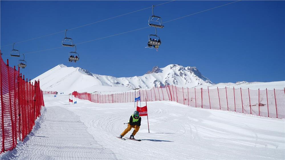 Diplomatik Kayak Yarışı, bu yıl da Erciyes'te gerçekleşecek